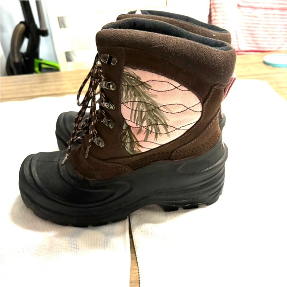 Realtree Camo duck boots Ranger insulated pink and green SZ 10 Worn once - Picture 1 of 15